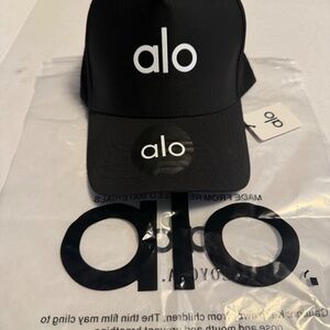 Performance District Trucker Hat White